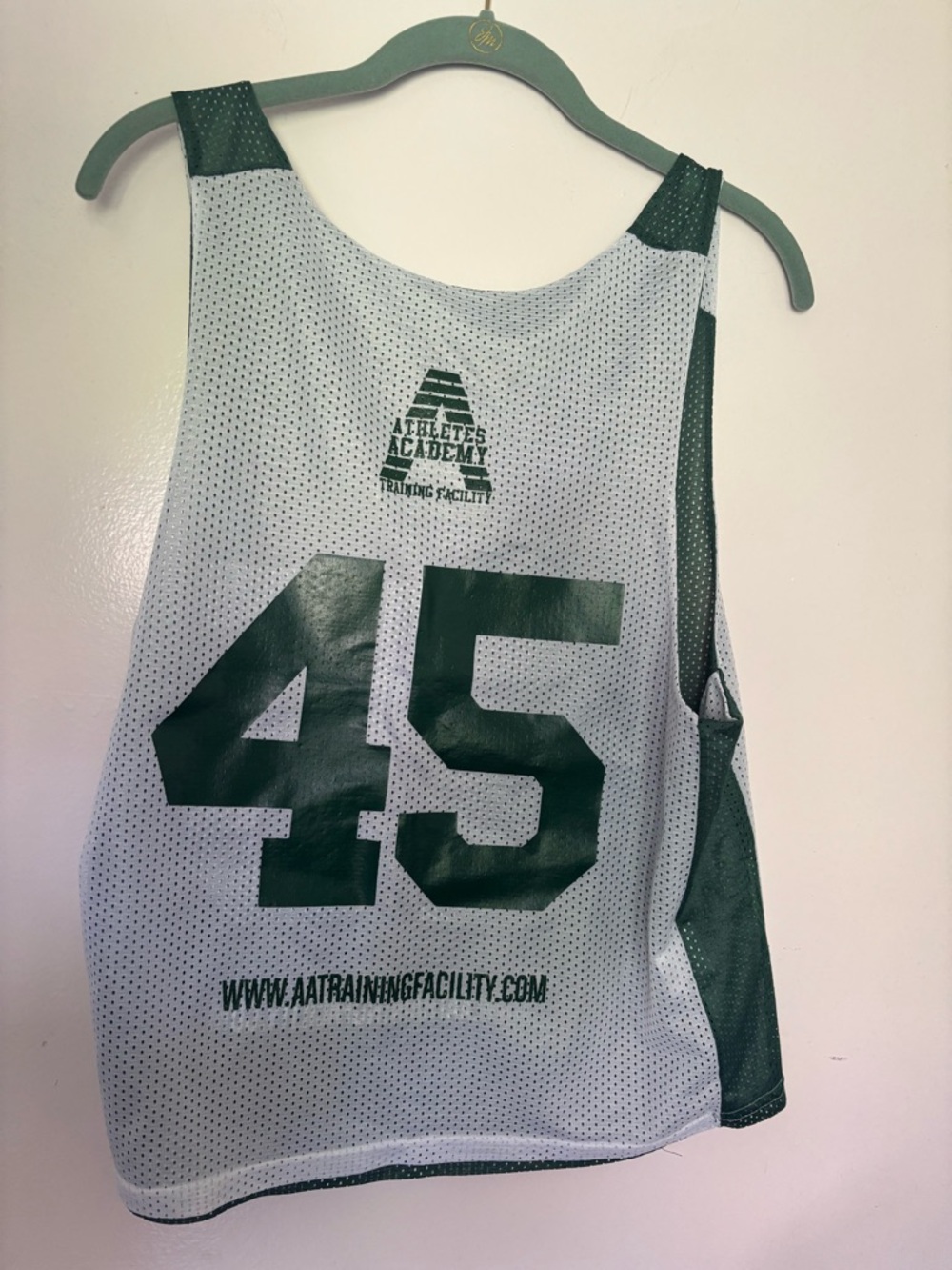 Gildan Green and White 'Philly Special' Mesh Athletic Tank - Picture 5 of 5